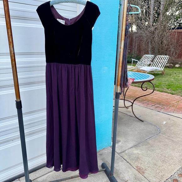 VINTAGE 80's/90's  ELIZABETH WAYMAN PURPLE SILK VELVET DRESS W/ SASH - Picture 4 of 10